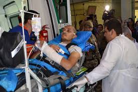 Formerly a central defender, neto is one of just six survivors in the crash of lamia flight 2933. Medico Da Chapecoense Afirma Que Neto Tem Chance De Voltar A Jogar Jovem Pan