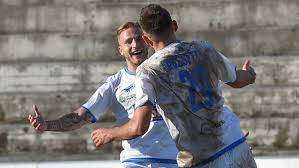 Nell'elenco non sono stati inseriti i portieri marchegiani, benedettini, ferrara e il centrocampista strechie. Novara Calcio 1908 Novarachannel Twitter