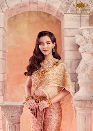 Thai wedding dress to choose from. Traditional Thai Wedding Dresses That Will Make You Stand Out Above Diamond