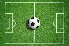 Fußball ist ein ballsport, bei dem zwei mannschaften mit je elf spielern gegeneinander antreten. Fussball Auf Dem Spielfeld Wall Mural Pixers We Live To Change In 2021 Soccer Theme Soccer Soccer Ball