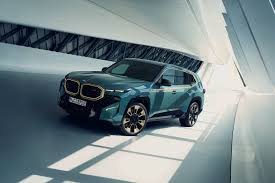 The new BMW X5 and BMW XM are officially launched in Vietnam - the perfect  combination of versatility and outstanding pe...