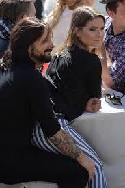 Das Ist Jeanette Biedermanns Mann Jorg Weisselberg Jeanette Biedermann Gesicht Yoga Fischer Hochzeit