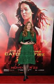 Unser wann kommt tribute von panem ins kino test hat gezeigt, dass die qualitätsstufe des getesteten testsiegers im test extrem überzeugen konnte. Tribute Von Panem Hammer Die Reihe Bekommt Viertes Buch Promiflash De