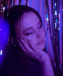 Instagram photo by Isabel Milan • Northern IL & Chicago Photographer • Apr  4, 2022 at 11:25 AM