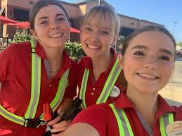 I'm Aaliyah Day and have been a Middie since 8th grade. Currently I'm  attending Butler Tech for health care. I have played volleyball, basketball  and I currently throw shot put in track.