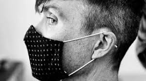 The leader of the peaky blinders has a harsh haircut because it matches his well known edgy behaviour. Tommy Shelby Peaky Blinders Season 6 Cutting Picture Cillian Murphy Youtube