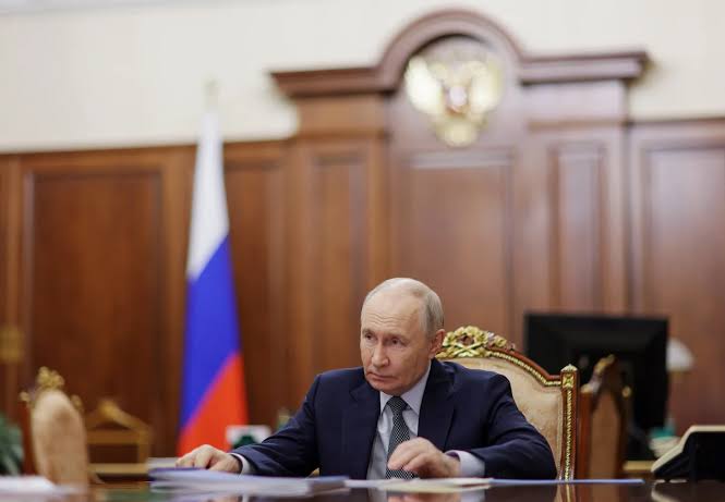 CIA Director John Ratcliffe makes surprise Moscow visit as intelligence says Putin sees U.S. weakened by Iran war, opportunity to escalate in Europe