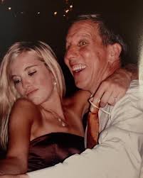 I wanna do something that matters Say something different Something that  sets the whole world