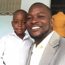 Pasteur Eglantin Larry John