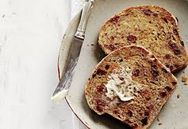 Pains Blancs Sans Petrissage Aux Raisins Secs Et A La Cannelle Recipes Gluten Free Sandwiches Gluten Free Sandwich Bread