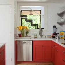 16 inspiring ways to use red in the kitchen