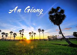 Nhắc tới bãi biển đẹp để đi du lịch vào mùa hè thì chắc chắn những vị khách từ miền bắc sẽ nghĩ ngay tới bãi biển cửa lò của nghệ an. Thong Tin Tá»•ng Quan 13 Tá»‰nh Miá»n Tay Nam Bá»™