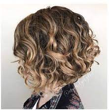 curly bob hairstyles 2020 haarschnitt fur lockige haare bob frisur frisuren fur lockiges haar