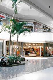 Chesterfield towne center is the largest enclosed shopping center in the richmond area. Chesterfield Mall Vanstar Construction