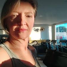 Debora Marangoni PSICÓLOGA