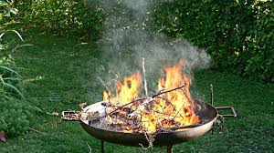 Deko für den garten attraktive deko aus rost avalongarden. Feuerschalen Aus Edelstahl Fur Den Garten Einmalige Stimmung
