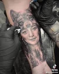 Tattooed Adams wife today