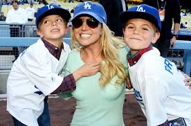 Britney spears kids sean and jayden federline are 13 and 14 years old now. Britney Spears Does The Dab With Her Kids See The Cute Picture Billboard