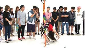 Hope can see more their interactions in future^^ wish all of you . Soompi On Twitter Watch Got7 Btob Twice Gfriend Have A Hilarious Test Of Flexibility On Weeklyidol Https T Co Sddtheksak