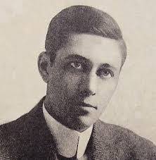 Tom Semple's Instagram, Twitter & Facebook