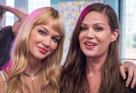 Pierces Catherine Pierce Allison Pierce Foto de stock de contenido  editorial