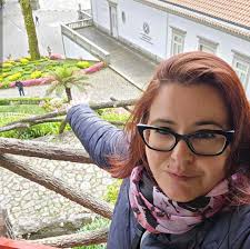 Question about Germany..Should I book my train tickets in advance for a  specific time