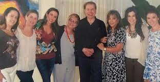 Tiago abravanel, neto de silvio santos, joga a real sobre estado de saúde do apresentador nosso pai está. Silvia Abravanel Abre O Coracao Tenho O Maior Orgulho Por Ter Sido Adotada