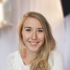 I'm happy to announce that I graduated from Hanze University with a  bachelor's degree in International Communication, which included two great  Marketing and Communications internships, one for…