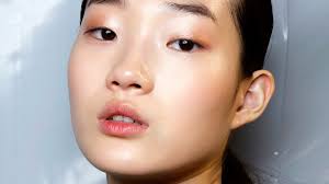 The Best Lip Balm According To Celebrity Makeup Artists