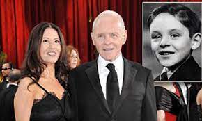 Stella arroyave, lady hopkins is an actress and producer. Sir Anthony Hopkins On Wife Stella Arroyave Who Helped Put His Wild Ways Behind Him At A Cost Daily Mail Online