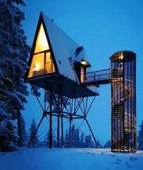 Trotz der jüngsten fortschritte bei der konstruktion von einigen alten wegen der errichtung von gebäuden wurden erfolgreich bis heute verwendet. Wohnen Stelzen Haus Dreieckig Wendeltreppe Desig Die Besten 100 Bilder In Vielen Kategorien