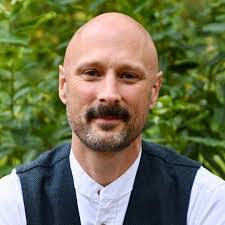 Wesley Arnett's Instagram, Twitter & Facebook