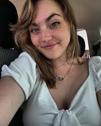 Shelby Bryan's Instagram, Twitter & Facebook