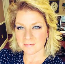 Ceramic painting places with wine option?