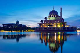 Masjid lapan kubah di desa kampung lapan kotak di terengganu adalah salah satu masjid paling terkenal di malaysia karena arsitekturnya yang unik. Terpegun Dan Menakjubkan Inilah 10 Masjid Paling Cantik Di Dunia