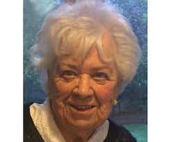 Renee Bourne's Instagram, Twitter & Facebook