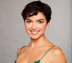 Bekah M. Dragged Colton & Tia On Twitter After They Were Seen In 'Paradise'  & It's A Lot