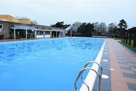 Settle into the gently bucketed seats and let the swirling water lavish your neck, back and feet with luxuriant hot water therapy. Pin On Other Places To Visit In Lincolnshire Wolds