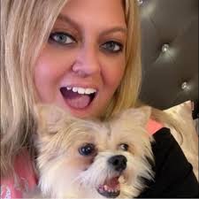 At our recent Pink Zebra Family Reunion, Beth Hanner had the privilege to  get REEL with Manager, Alyssa Acker. They talked about WHY Alyssa started  her Pink Zebra business 5 years ago,