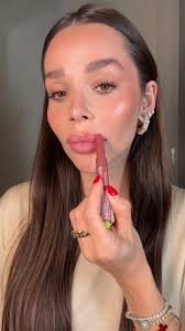 Latest Lipstick Trends: Discover New Favorites
