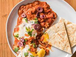 The ultimate companion to the hit tv show includes all 18 seasons of extensively tested recipes and ratings explore more than 1 i'm glad i found this book, as i love atk on tv. America S Test Kitchen Tv Series 2000 Imdb
