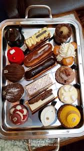 Angelina paris new york (angelina) will continue the tradition of culinary excellence, charming, elegant décor and sense of romanticism. Teatime In Paris At Angelina New Autumn Winter Patisserie Collection 2015 2016 Mad About Macarons