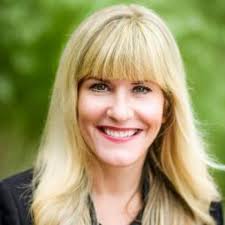 Whitney Maxwell's Instagram, Twitter & Facebook