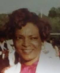 Ellyce Thomas's Instagram, Twitter & Facebook