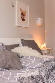 Großes schlafzimmer einrichten gestaltungsideen für ein gemütliches ambiente im schlafraum sie möchten wissen wie sie ein großes schlafzimmer gemütlich einrichten können. 10 Tipps Wie Du Im Winter Ein Gemutliches Schlafzimmer Schaffst Wohnlichst