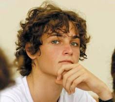 29 Curly hair styles ideas