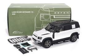 The model has an animation of the parts; Land Rover Defender 110 Camel Trophy 2011 Almost Real Diecast Highenddetail 1 18 Gunstig Kaufen Ebay