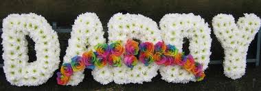 However, he was not the only songwriter in under the rose. La Lune Rose Sympathy Tributes 49 Photos Local Service 10 Offa Road Tn355hr