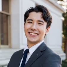 I'm super excited to announce that I'll be joining Microsoft as a Summer  2025 Business PM in the Arlington office! A huge thank you to Rachel Breit,  and the Microsoft recruiting team.