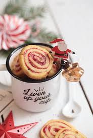 Weihnachtsplatzchen Mit Marmelade Husarenkrapferl Und Himbeer Pistazien Schnecken Puppenzimmer Platzchen Mit Marmelade Weihnachtsplatzchen Mit Marmelade Kochen Und Backen Rezepte